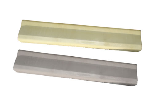 Straight garden kerbing